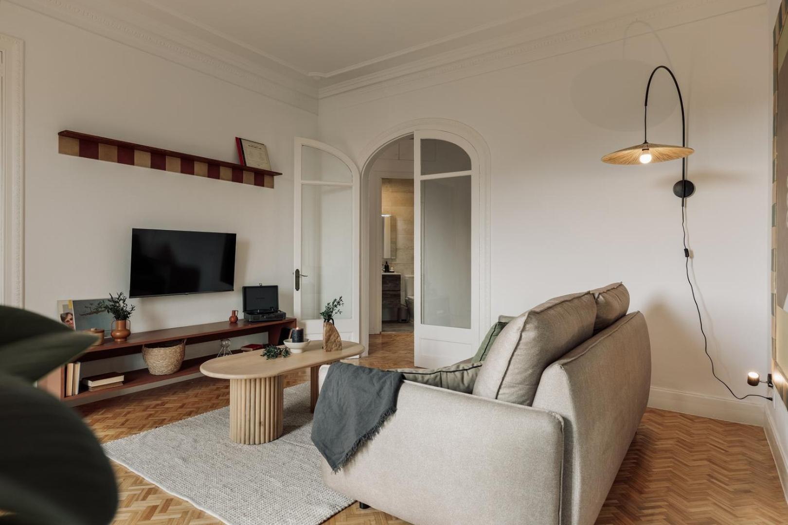 Kuleli - 2 Bedrooms And Office In Eixample Dreta Barcelona